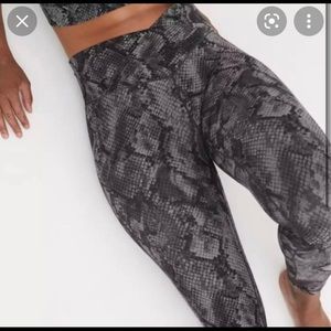 Aerie Crossover Snakeskin Leggings